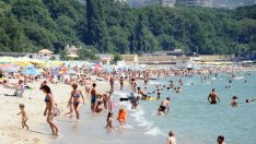 Юни донесе 20% ръст в посещенията на чужденци в България