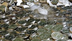 Лихвите по депозитите докосват ново дъно през юни