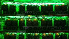 Цената на биткойна достигна исторически връх