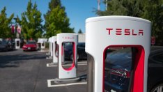 Новият модел на Tesla европейско производство вероятно ще е малък хечбек