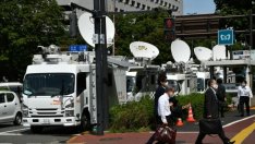 Демокрацията страда заради икономически, политически и интелектуални олигополи?