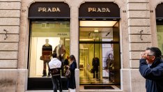 Prada е все по-близо до закупуване на Versace за 1,5 млрд. евро