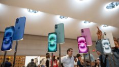 Износът на китайски смартфони за САЩ се срива до най-ниското си ниво от 2011 г.