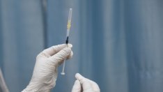 ЕМА може да одобри нова версия на ваксина срещу омикрон до 4 месеца