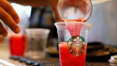 Новите продукти подкрепиха печалбата на Starbucks 