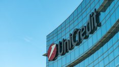 UniCredit повиши годишните си цели за второ поредно тримесечие