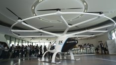 Първите въздушни електрически таксита ще полетят над Сингапур през 2023 г.