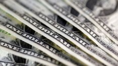 Wall Street се готви за спад на долара през следващата година