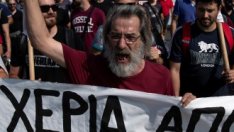 Гърция е парализирана от нова стачка срещу реформа в трудовото законодателство
