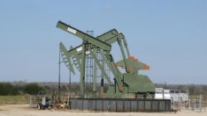 ОПЕК: Споразумението за намаляване на добива се спазва