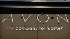 Avon се готви да продаде бизнеса си в Северна Америка?