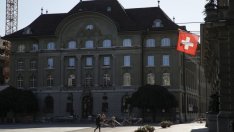 Швейцария отваря границите си за висококвалифицирани работници след 6 юли