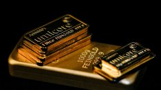 Пазарът на облигации изпраща предупреждение към златото за дълга