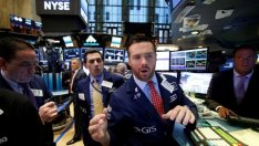 Dow Jones достигна 19 хил. пункта за пръв път в историята си*