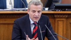 Москов: Процедурата по дарението на турските ваксини е законна