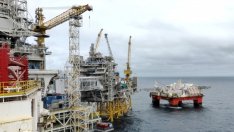 За инвеститорите в петрол водещ мотив е търсенето, а не предлагането