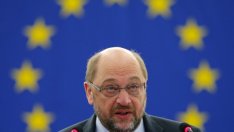 Мартин Шулц: Унгария играе "опасна игра" с референдума за миграционните квоти