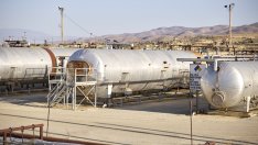 Петролът поевтинява след данните за увеличени запаси в САЩ*