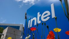 Intel даде слаба прогноза и планира свиване на разходите