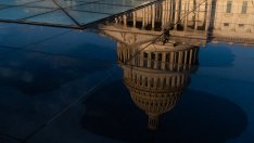 САЩ загубиха отличния си кредитен рейтинг от Fitch