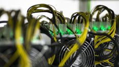 САЩ гонят китайски криптоминьор от покрайнините на американска военна база