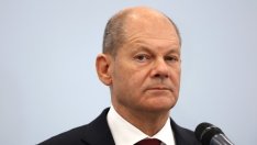 Преговорите за правителство в Германия стигнаха и до министерските постове