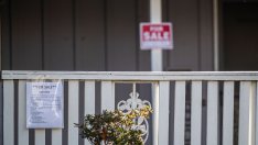 Продажбите на жилища в САЩ са намалели с рекордните 35% през ноември