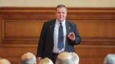 Каракачанов: Цената на изтребителите трябва да бъде намалена