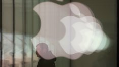 Акциите на Apple потънаха с 9% в началото на сесията на Wall Street*