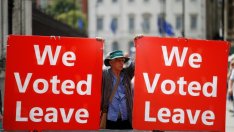 И вот на недоверие срещу Джонсън няма да предотврати твърд Brexit