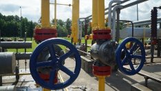 Ив. Иванов: Тенденцията за намаляване на цената на петрола е устойчива