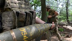 Украйна нанесе масирани въздушни атаки в окупираните територии