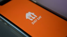 Контролът на разходите се отплаща на Just Eat Takeaway