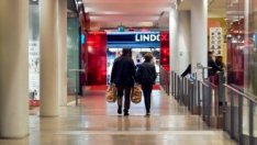 Моловете в САЩ търсят нов живот чрез електронната търговия