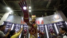 "Железният човек 3" оглави рекордната за американското кино 2013 г.