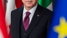 С проявата на сила в Средиземноморието Ердоган отклонява вниманието от кризата