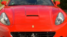 IPO-то на Ferrari може да достигне 11 млрд. евро