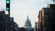 Камарата на представителите на САЩ одобри пакета от стимули на Байдън