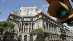 Барселона забранява достъпа до града на по-стари коли