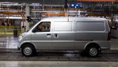 Стартъпите залагат на иновациите в битката за електрическите камиони и микробуси