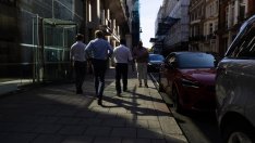 Заетостта във Великобритания е намаляла с най-резкия темп от началото на пандемията