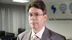 Мартин Петров от СИС: Държавата негласно дискриминира капиталовия пазар