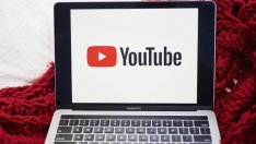 YouTube ограничава най-известния си рекламен елемент