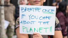 Amazon инвестира 2 млрд. долара в технологии за устойчивост