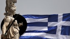Гърция иска да плати дълговете си, но се нуждае спешно от помощ