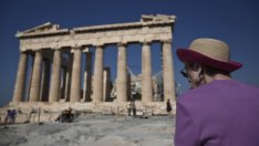 Гръцката икономика продължава да се разширява в началото на годината