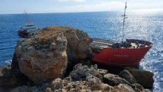 Спряха разтоварването на кораба Vera Su заради замърсяване