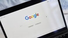 Google предлага отделяне на част от рекламния си бизнес  