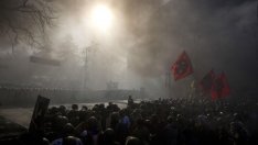 ЕС може и да наложи санкции на Украйна заради насилието