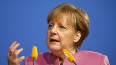 Няма причина за вдигането на санкциите срещу Русия, заяви Меркел